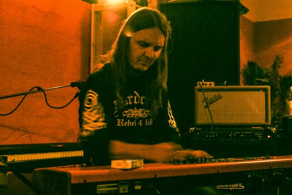 Aus der Sessiongalerie zu „blue line 2 (session track outro)“, Aufnahme 2